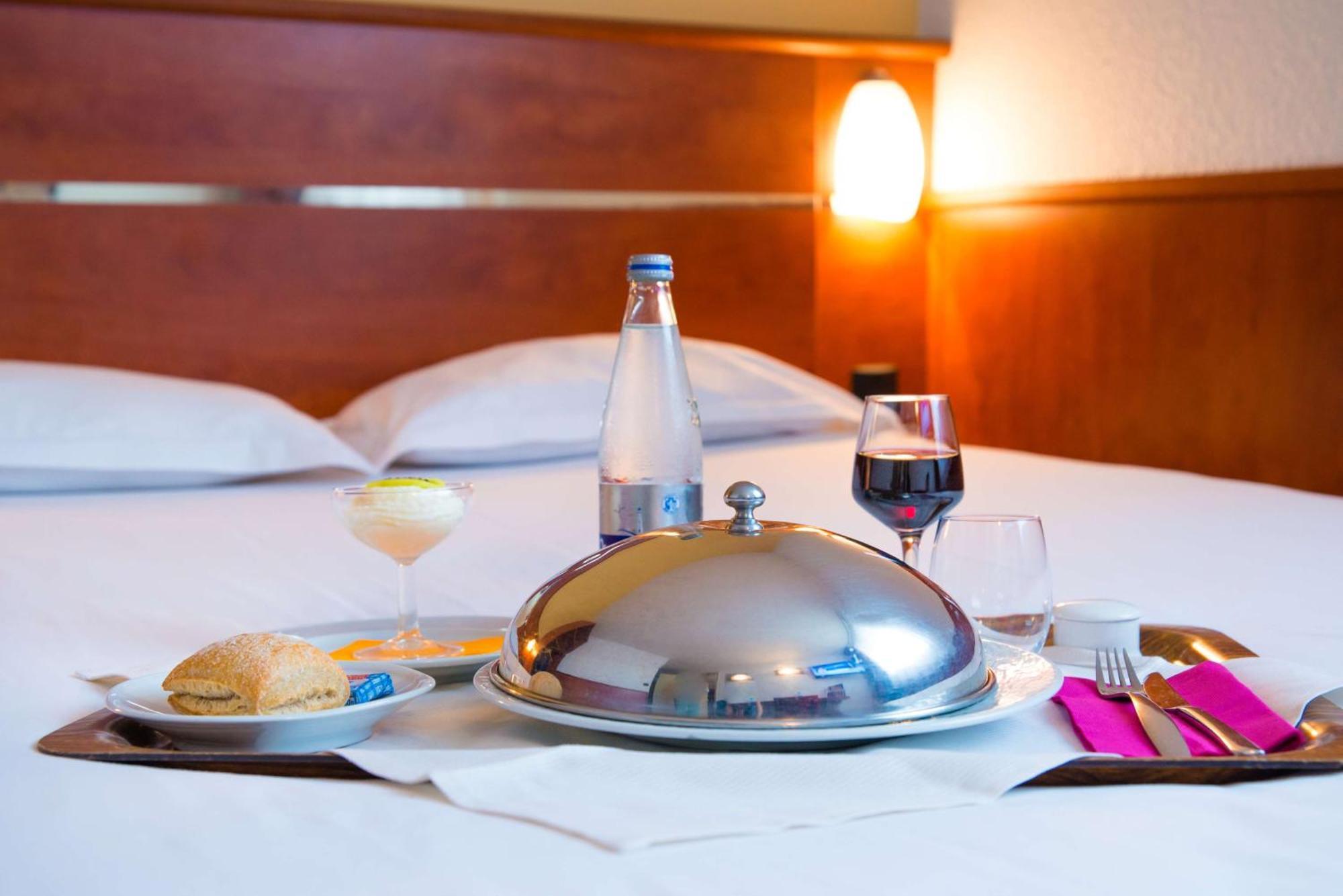 Brit Hotel Rennes St Gregoire - Le Villeneuve Saint-Grégoire Екстериор снимка